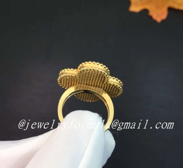 Customized JewelryVan Cleef & Arpels 18k Yellow Gold Malachite Magic Alhambra Ring VCARO3AV00