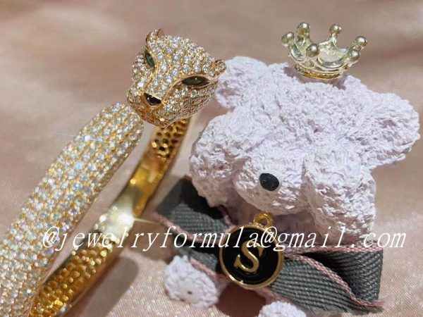 Customized Jewelry:18k yellow gold Panthere de Cartier bracelet 706 diamonds