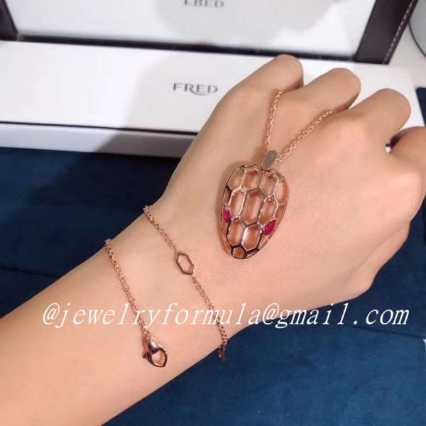 Customized Jewelry:Bvlgari Serpenti Seduttori pendant necklace in 18k rose gold with ruby