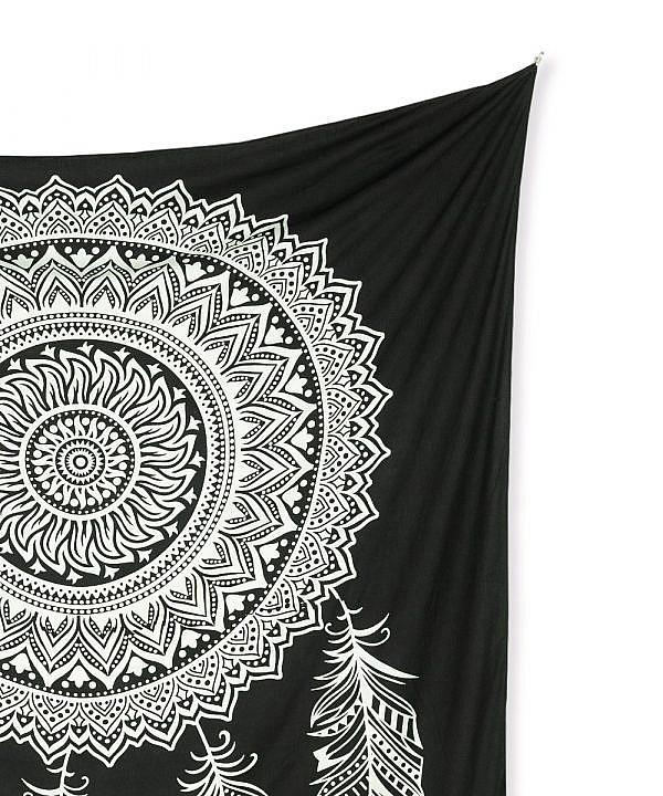 Großes Wandtuch mit Traumfänger in schwarz und weiß