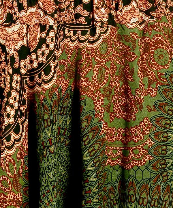 Aladinhose Mandala grün orange Männermodel