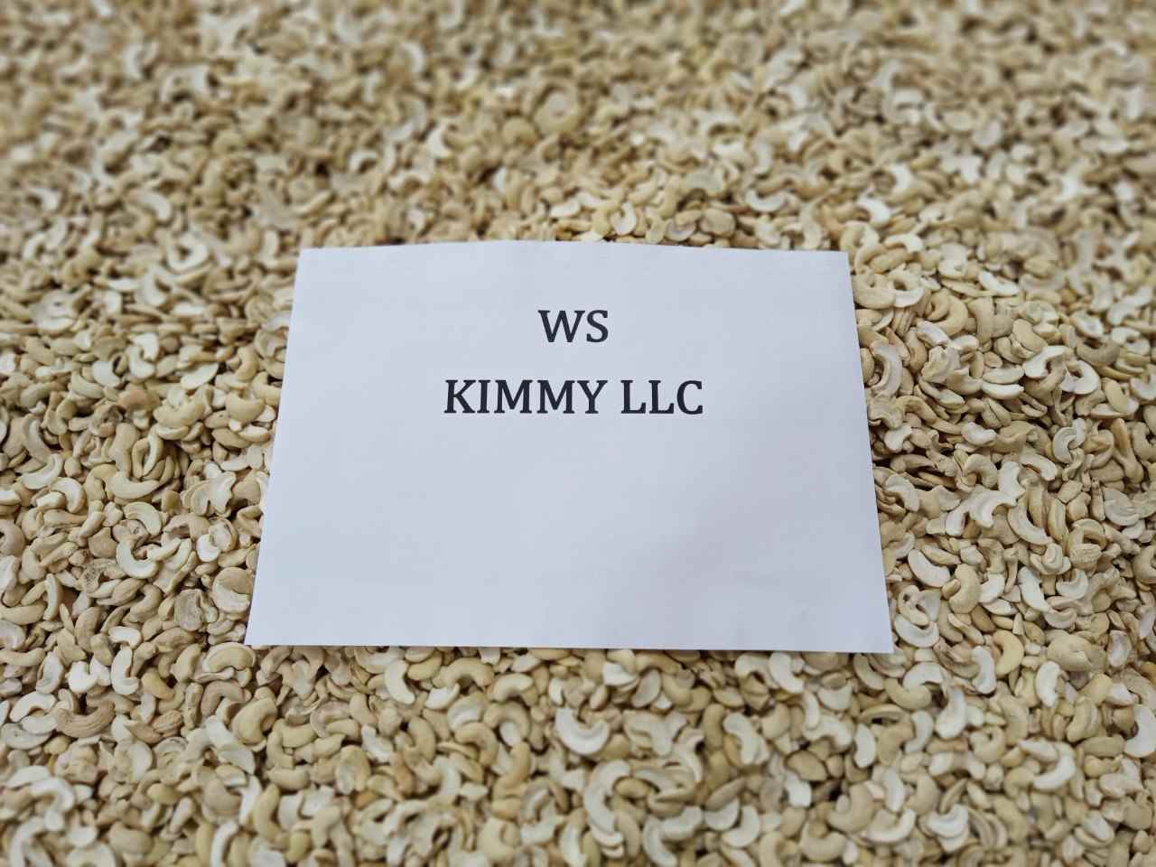 WS Cashew Nut Vietnam White Splits Cashews KIMMY FARM