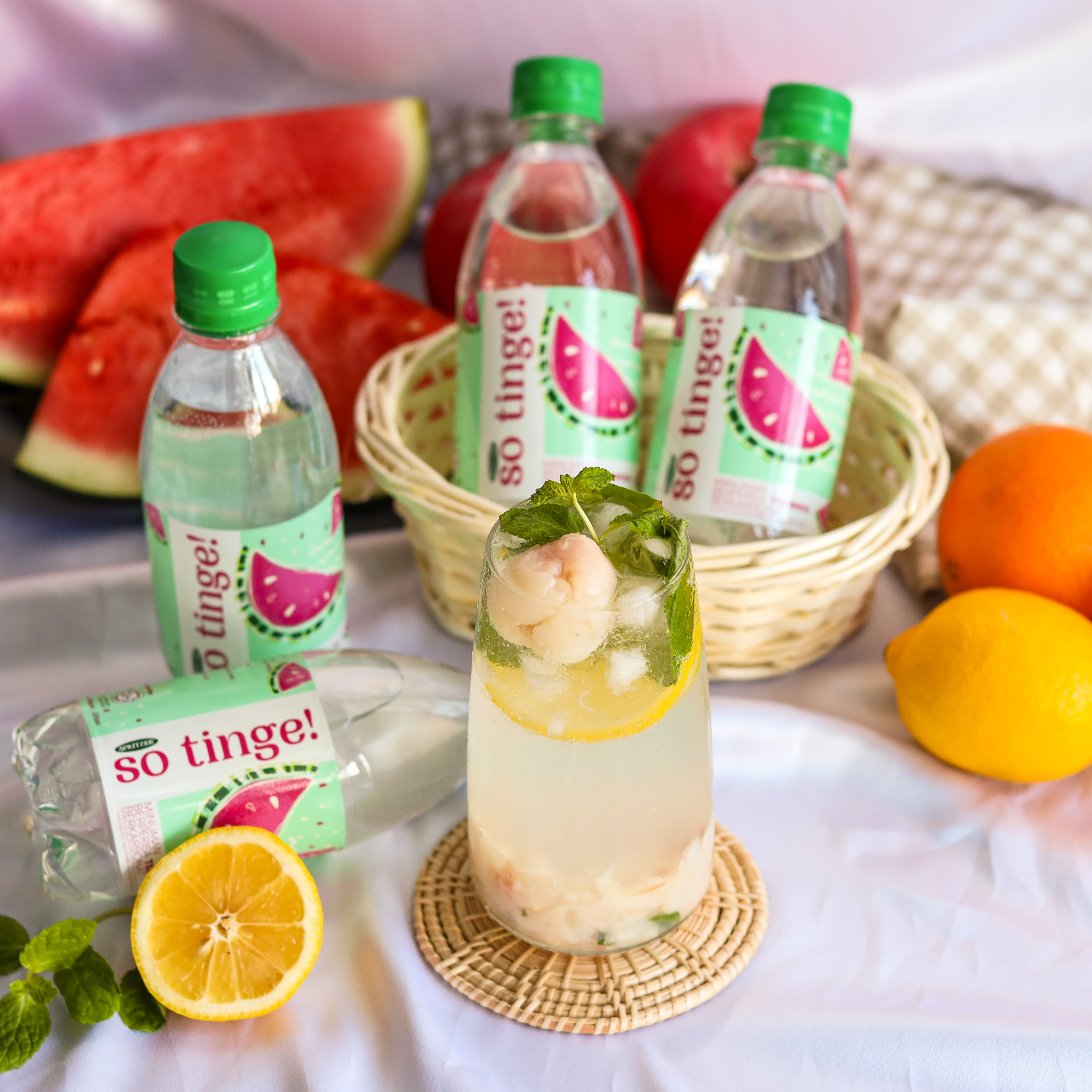 Here's How To Make Refreshing Drinks Using Spritzer Sparkling Water ...