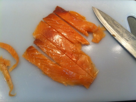 pescado crudo o ahumado para sushi