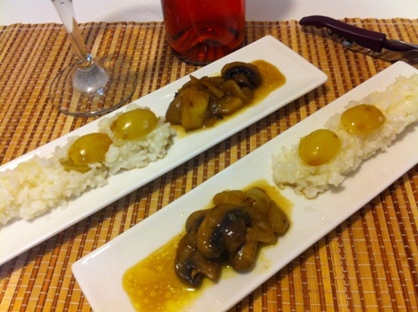 Curry de champiñones con arroz aromatizado