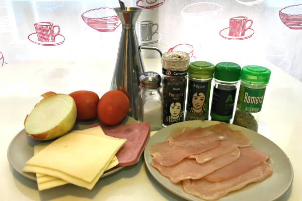 Ingredientes para preparar unos Involtini di pollo, tacchino e formaggio