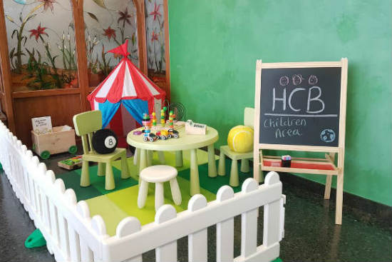 Cafetería adaptada para niños