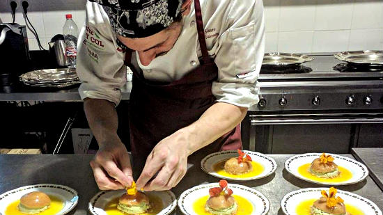 El chef Luca Gatti en la cocina - Imagen del chef