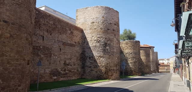 Murallas romanas de León