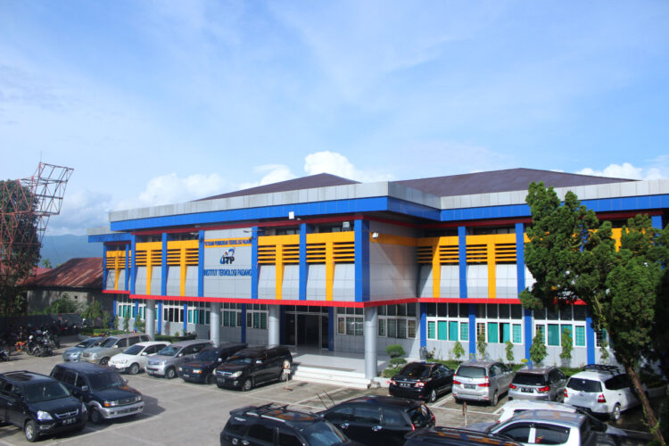 Gedung rektorat Institut Teknologi Padang (ITP). (Foto: dok humas)