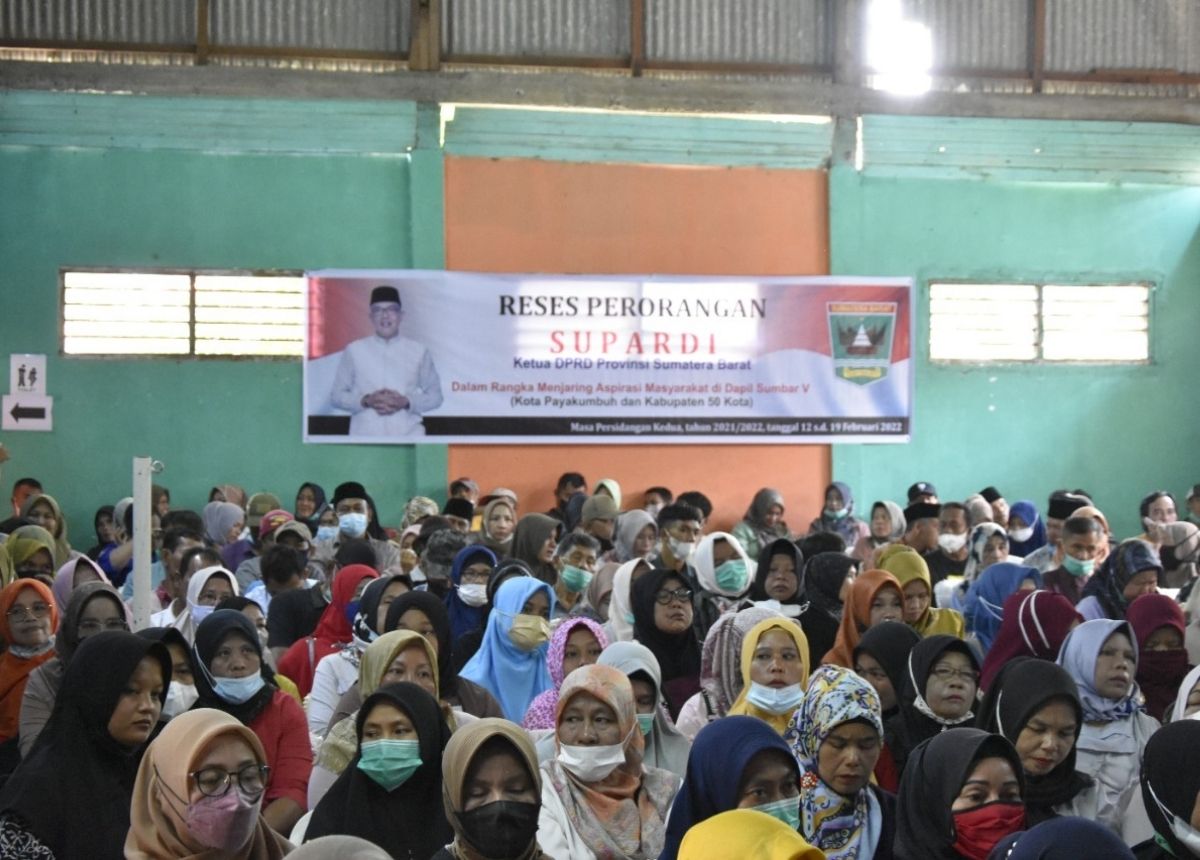 Berita Sumbar terbaru dan terkini hari ini: Ketua DPRD Sumbar Supardi menghimpun aspirasi dan memberikan bantuan di Payakumbuh.