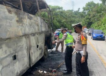 Bus ALS Terbakar di Sijunjung, 46 Penumpang Selamat