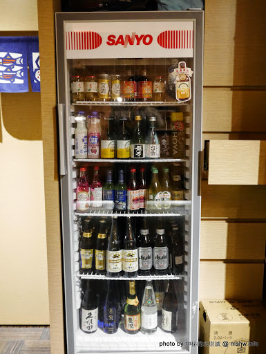 【食記】台中Ukiya 有喜屋日式煎餃。居酒屋@南屯黎明新村 : 單品獨特, 口味紮實, 台灣少見的鍋貼居酒屋喔! 區域 南屯區 台中市 宵夜 居酒屋 日式 晚餐 豆腐 輕食 飲食/食記/吃吃喝喝 