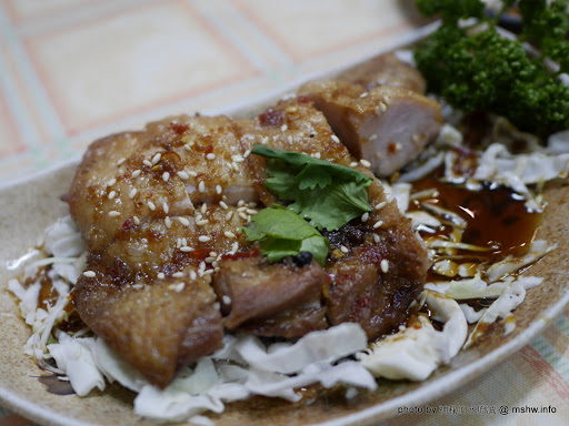 【食記】台中獅兄弟風味小酒館-英才店@西區台中二中&中國醫藥大學&中正公園 : 新鮮好口味, 環境比本店更舒適喔! 中式 北區 區域 台中市 台式 合菜 宵夜 快炒 晚餐 海鮮 飲食/食記/吃吃喝喝 