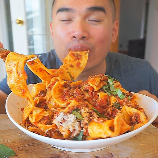 Quang Tran Net Worth, Income, Salary, Earnings, Biography, How much money make?