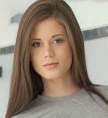 Marketa Stroblova Net Worth, Income, Salary, Earnings, Biography, How much money make? Marketa Stroblova Net Worth, Income, Salary, Earnings, Biography, How much money make?
