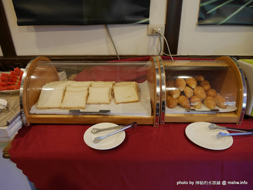 【景點】南投禪與松休閒養身會館@水里 : 最後的秘境?! 私人招待所變身檜木屋度假山莊 住宿 區域 南投縣 新聞與政治 旅行 旅館 景點 未分類 水里鄉 渡假村 試吃試用業配文 
