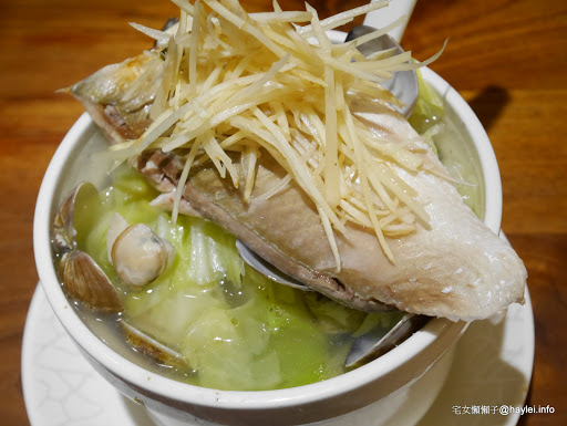 雙月食品社 養生美食台大醫院 湯清味美，料多到滿出來的捷運善導寺站附近的平價藥膳溫補首選！非凡電視推薦！外帶去探病或回家吃都很棒～超推麻油雞麵線、虱目魚肚蛤蜊雞湯、各式滷透透滷味跟肥嫩美味鮮蚵！ 中式料理 保養品分享 健康養身 飲食集錦 