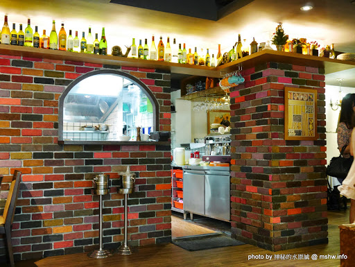 【食記】台北Snail Italian restaurant 蝸牛義大利餐廳民生店@松山捷運MRT台北小巨蛋 : 義式風味精采呈現!用料講究,配餐跟主菜都不馬虎 區域 午餐 台北市 捷運美食MRT&BRT 排餐 晚餐 松山區 海鮮 甜點 義式 西式 飲食/食記/吃吃喝喝 麵食類 