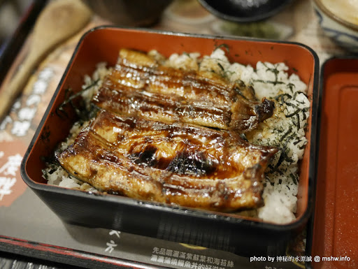 【食記】台中ichizen 一膳食堂-鰻魚飯&關東煮&串燒市政店@西屯柏地廣場&第六分局 : 鰻魚口感過Ｑ,略硬偏乾,醬汁也過少 ...被吹捧過頭了? 串燒 區域 午餐 台中市 定食 居酒屋 日式 晚餐 生魚片 蓋飯/丼飯 西屯區 豬排 輕食 酒類 飲食/食記/吃吃喝喝 鰻魚飯 黑輪&關東煮 