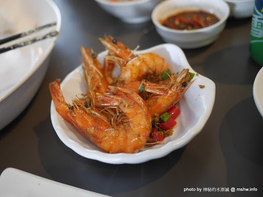 【食記】台中瘋蝦吃到飽-美術館店-瘋系企業@西區國立美術館&向上國中&崇倫公園 : 痛風的預感! 口味OK, 讓你不知不覺吃到死 >///< 中式 區域 午餐 台中市 台式 吃到飽 晚餐 海鮮 火鍋/鍋物 蝦類 西區 酒類 飲食/食記/吃吃喝喝 
