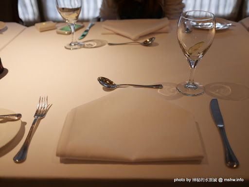 【食記】台北The Riviera Hotel 歐華酒店地中海牛排館@中山捷運MRT中山國小 : 口感絕佳~45天熟成極黑神戶肋眼牛排套餐,定情約會的好地方! 下午茶 中山區 區域 午餐 台北市 和牛 婚宴 捷運美食MRT&BRT 排餐 新聞與政治 晚餐 熟成 美式 西式 試吃試用業配文 豬排 豬腳 雞肉捲 飲食/食記/吃吃喝喝 