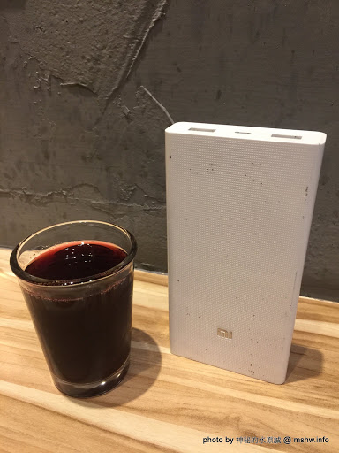 【食記】台中當歸鄉-豬油拌飯.當歸豬腳@北區科博館-捷運BRT中正國小 : 看了傻眼的份量...口味清淡普通的豬腳 中式 北區 區域 午餐 台中市 台式 小吃 捷運美食MRT&BRT 晚餐 豬腳 飲食/食記/吃吃喝喝 