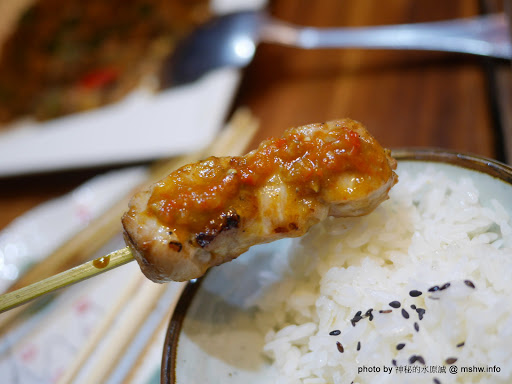 【食記】台中店小二串燒vs燒肉&異國料理(忠明店) BBQ&Cuisine&Beers@西區向上市場&開原橋 : 大隱隱於市, 口味實在真功夫, 晚餐時段也能心滿意足!! 中式 串燒 區域 台中市 台式 合菜 宵夜 小吃 居酒屋 川菜 日式 晚餐 泰式 漢堡 烤雞 無國界 燒烤/燒肉 蒙古料理 西區 韓式 飲食/食記/吃吃喝喝 鴨肉 