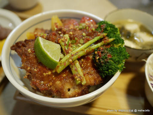 【食記】台中秋刀闘肥牛-極旨丼飯專賣店 SAURY&BEEF Restaurent＠西屯永豐棧酒店&大安公園-捷運BRT頂何厝 : 料理堅持與品質兼顧, 物超所值的海陸美味 區域 午餐 台中市 定食 捷運美食MRT&BRT 日式 晚餐 海鮮 牛排 蓋飯/丼飯 西屯區 雞排 飲食/食記/吃吃喝喝 