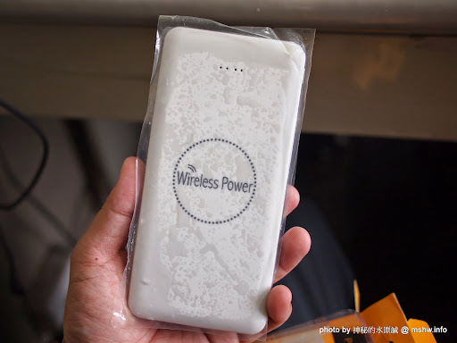 【數位3C】真的有兩萬嗎? Wireless Power Bank T-200b - Qi&WPC無線充電標準,20000mAh鋰聚合物行動電源開箱,拆解與心得 3C/資訊/通訊/網路 新聞與政治 硬體 行動電話 開箱 