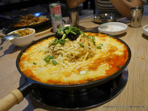 【食記】台中釜山珍妮佛.韓國九層海鮮塔 Pusan Jennifer文心加盟1號店@西屯捷運BRT市政府 : 鮮味滿滿!仙女下凡有看頭? 區域 午餐 台中市 捷運美食MRT&BRT 新聞與政治 晚餐 海鮮 火鍋/鍋物 西屯區 試吃試用業配文 鐵板料理 韓式 飲食/食記/吃吃喝喝 