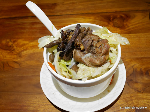 雙月食品社 養生美食台大醫院 湯清味美，料多到滿出來的捷運善導寺站附近的平價藥膳溫補首選！非凡電視推薦！外帶去探病或回家吃都很棒～超推麻油雞麵線、虱目魚肚蛤蜊雞湯、各式滷透透滷味跟肥嫩美味鮮蚵！ 中式料理 保養品分享 健康養身 飲食集錦 