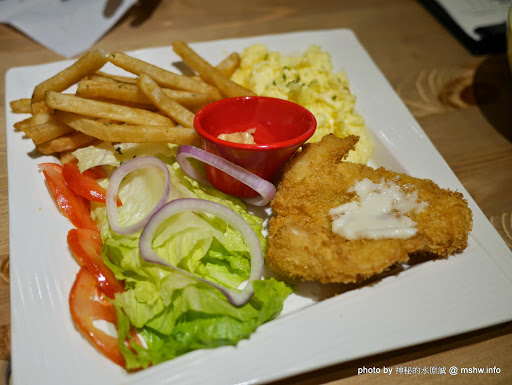 【食記】台中Mambo Burger 慢堡 (東海店)@龍井東海夜市捷運BRT東海別墅 : 口味與實力兼具, 值得慢慢品嘗的手作料理 下午茶 區域 午餐 咖啡簡餐 披薩 捷運美食MRT&BRT 早餐 晚餐 漢堡 焗烤 燉飯 西式 輕食 飲食/食記/吃吃喝喝 龍井區 