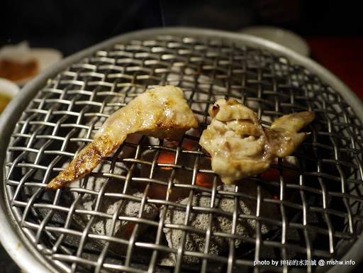 【食記】台中匠屋燒肉Shoya朝馬館@西屯朝馬-捷運BRT秋紅谷 : 忘不了的餐點品質, 環境與抽風能力XD 區域 台中市 和牛 宵夜 捷運美食MRT&BRT 日式 晚餐 海鮮 燒烤/燒肉 西屯區 飲食/食記/吃吃喝喝 