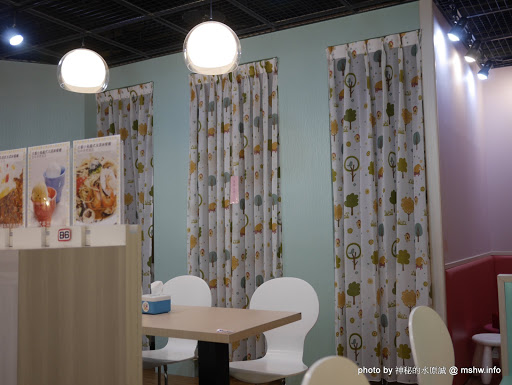 【食記】台中Three Little Bunnies GELATO RESTAURANT 三隻小兔義式冰淇淋餐廳-台中老虎城店@西屯老虎城-捷運BRT秋紅谷 : 用料實在, 健康取向的美味冰品! 糖尿病患者也可以安心吃 冰品 冰淇淋 區域 午餐 台中市 捷運美食MRT&BRT 晚餐 燉飯 義式 茶類 西屯區 輕食 飲食/食記/吃吃喝喝 麵食類 