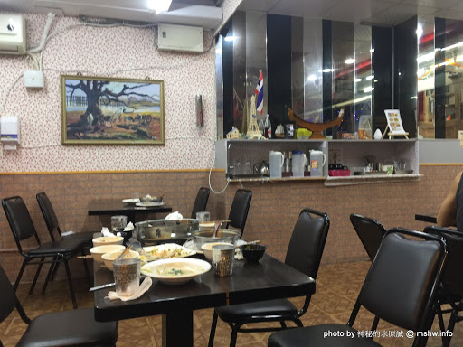 【食記】台中泰僑村平價泰式料理Tahi Street Food梅亭店@北區中國醫學大學&中正公園 : 平實好味道, 簡餐合菜都划算 北區 區域 午餐 台中市 合菜 咖啡簡餐 小吃 晚餐 河粉 泰式 飲食/食記/吃吃喝喝 