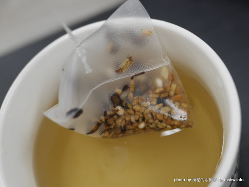 【食記】凍滋凍滋的輕盈美味~ Daizy & Co Cleansing Herbal Tea 仙淨草本茶& Jolly-Slim Jelly 輕盈凍味窕-蜜桃紅茶口味 下午茶 健康 嗜好 廣告 新聞與政治 甜點 生活 茶類 試吃試用業配文 輕食 飲食/食記/吃吃喝喝 
