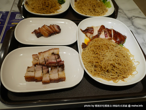 【食記】台中了凡香港油雞飯麵 Hawker Chan Taiwan J-Mall店@西屯米其林一條街&工業區-捷運BRT澄清醫院 : 米其林再度失靈!居然端得出冷的我也是醉了 下午茶 中式 便當/快餐 區域 午餐 台中市 小吃 捷運美食MRT&BRT 晚餐 未分類 港式 燒臘 米其林 Michelin 西屯區 雞肉飯 飲食/食記/吃吃喝喝 麵食類 