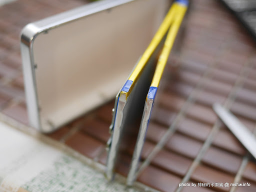 【數位3C】真的有兩萬嗎? Wireless Power Bank T-200b - Qi&WPC無線充電標準,20000mAh鋰聚合物行動電源開箱,拆解與心得 3C/資訊/通訊/網路 新聞與政治 硬體 行動電話 開箱 