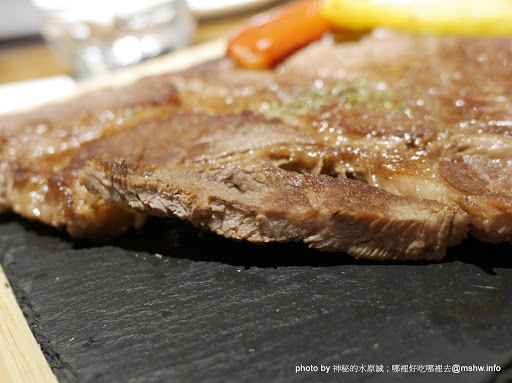 【食記】台中ARENA遊戲主題餐廳-華人德州樸克俱樂部台中辦事處 Chinese texas hold'em poker club@西區萬壽棒球場&文心森林公園 : 德州樸克,從來都不是一個人的遊戲 Anime & Comic & Game Board Game 區域 台中市 咖啡簡餐 嗜好 娛樂 宵夜 排餐 新聞與政治 晚餐 牛排 西區 試吃試用業配文 飲食/食記/吃吃喝喝 
