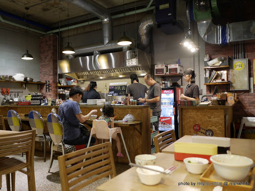 【食記】台中秋刀闘肥牛-極旨丼飯專賣店 SAURY&BEEF Restaurent＠西屯永豐棧酒店&大安公園-捷運BRT頂何厝 : 料理堅持與品質兼顧, 物超所值的海陸美味 區域 午餐 台中市 定食 捷運美食MRT&BRT 日式 晚餐 海鮮 牛排 蓋飯/丼飯 西屯區 雞排 飲食/食記/吃吃喝喝 