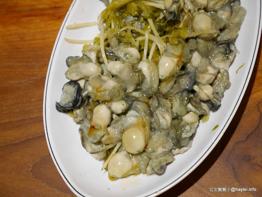 雙月食品社 養生美食台大醫院 湯清味美，料多到滿出來的捷運善導寺站附近的平價藥膳溫補首選！非凡電視推薦！外帶去探病或回家吃都很棒～超推麻油雞麵線、虱目魚肚蛤蜊雞湯、各式滷透透滷味跟肥嫩美味鮮蚵！ 中式料理 保養品分享 健康養身 飲食集錦 