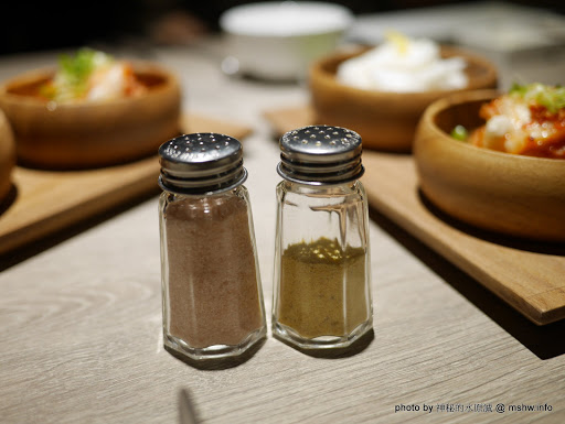 【食記】台中山鯨燒肉やきにくの專門店@北區簡愛汽車旅館 : 印月餐旅新品牌, 日韓合璧, 大份量高CP值, 滿足你對肉食的渴望!! 串燒 冰品 冰淇淋 北區 區域 台中市 和牛 宵夜 日式 晚餐 燒烤/燒肉 甜點 韓式 飲食/食記/吃吃喝喝 
