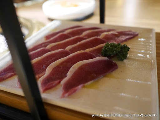 【食記】台中茶六燒肉堂-台中朝富店@西屯朝馬CBD&秋紅谷 : 輕井澤燒肉力作? 豬的種類建議可以再多些 下午茶 區域 午餐 台中市 宵夜 日式 晚餐 燒烤/燒肉 西屯區 飲食/食記/吃吃喝喝 