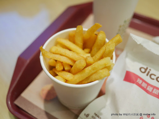 【食記】台北Dicos 德克士炸雞Taipei 101店＠信義捷運MRT台北101/世貿 : 頂新魏家旗下的中國連鎖炸雞, 吃起來鮮嫩多汁非常juicy... 信義區 區域 午餐 台北市 捷運美食MRT&BRT 晚餐 漢堡 炸雞 美式 輕食 速食 飲食/食記/吃吃喝喝 