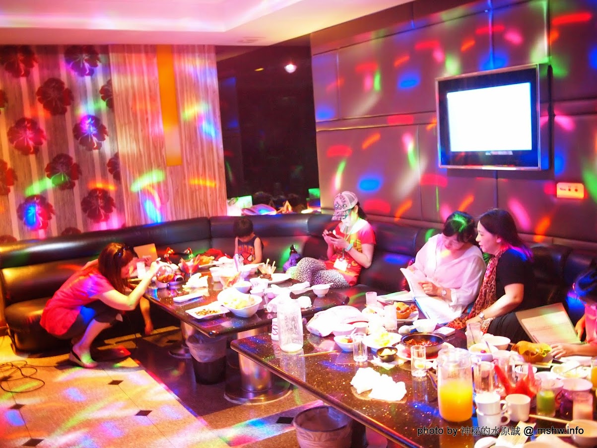 【景點】台中YES KTV 凱悅視聽歌城中港店@西區捷運BRT茄苳腳 : 環境舒適,菜色好吃,便宜又實惠的唱歌聚會優質選擇! 中式 區域 午餐 台中市 台式 合菜 嗜好 好康 娛樂 宵夜 捷運周邊 捷運美食MRT&BRT 新聞與政治 旅行 早餐 晚餐 景點 西區 試吃試用業配文 酒類 飲食/食記/吃吃喝喝 