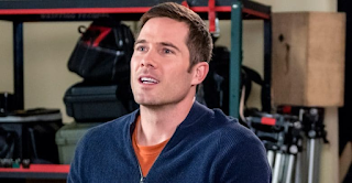 Luke Macfarlane Net Worth, Income, Salary, Earnings, Biography, How much money make?