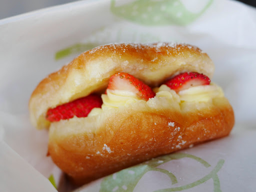 【食記】台中Siang Ning Beike Lemon Donuts 香檸貝克甜甜圈專賣店@南屯萬和宮 : 季節水果新鮮更對味? 烤的甜甜圈等你來體驗 下午茶 區域 午餐 南屯區 台中市 晚餐 甜點 糕餅烘培 蛋糕 輕食 飲食/食記/吃吃喝喝 