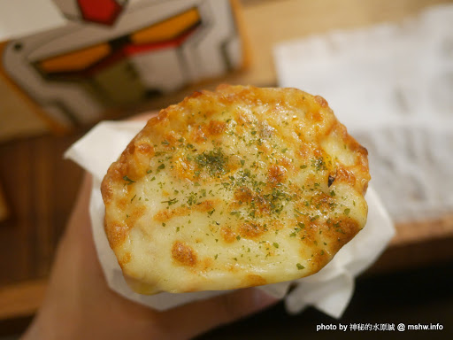 【食記】台中機器人餐廳?Robot Station 鐵皮駅飲食主題館@西區草悟道&經國大道 : 新裝潢新氣象,一同來享受美味的無國界創意料理 下午茶 區域 午餐 台中市 台式 披薩 晚餐 果汁 泰式 無國界 義式 西區 輕食 飲食/食記/吃吃喝喝 麵食類 