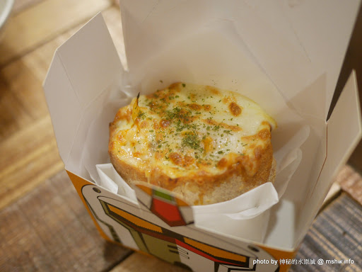 【食記】台中機器人餐廳?Robot Station 鐵皮駅飲食主題館@西區草悟道&經國大道 : 新裝潢新氣象,一同來享受美味的無國界創意料理 下午茶 區域 午餐 台中市 台式 披薩 晚餐 果汁 泰式 無國界 義式 西區 輕食 飲食/食記/吃吃喝喝 麵食類 